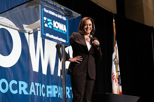 Kamala Harris at the 2019 Iowa Democrats Hall of Fame Celebration in Cedar Rapids, Iowa [photo by Lorie Shaull -- Creative Commons Attribution-Share Alike 2.0 Generic license]