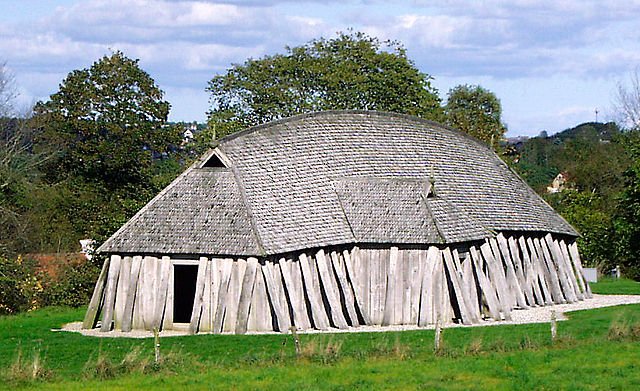 Rekonstrukcja długiego domu wikingów