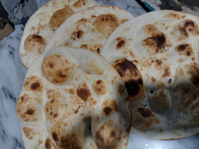 Khamiri Roti