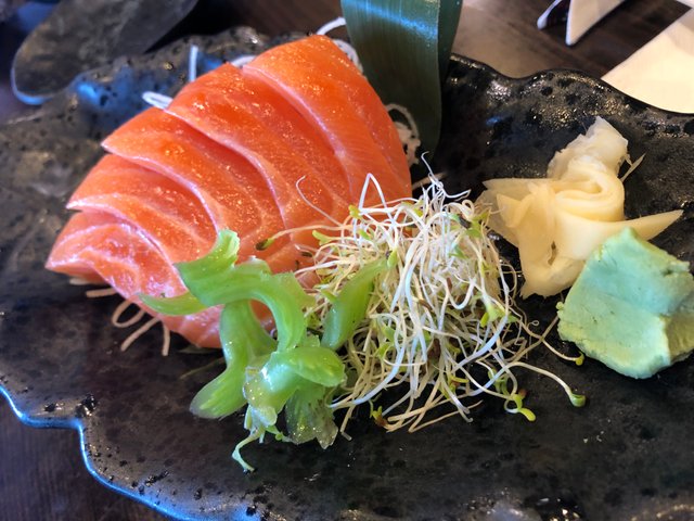 Salmon Sashimi (Sushi Mura)