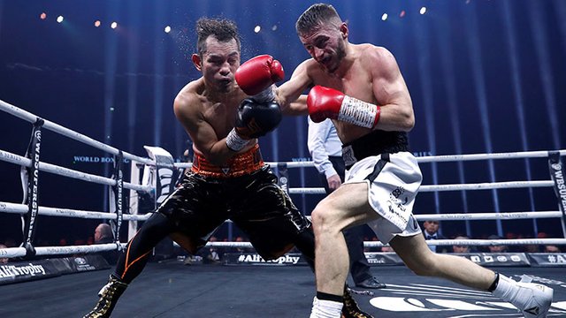2018-11-03T215511Z_1216968744_RC15CF6826C0_RTRMADP_3_BOXING-BANTAMWEIGHT-BURNETT-DONAIRE.jpg