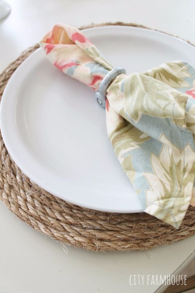 Country Crafts to Make And Sell - Pottery Barn Inspired Round Jute Placemats - Easy DIY Home Decor and Rustic Craft Ideas - Step by Step Farmhouse Decor To Make and Sell on Etsy and at Craft Fairs - Tutorials and Instructions for Creative Ways to Make Money - Best Vintage Farmhouse DIY For Living Room, Bedroom, Walls and Gifts http://diyjoy.com/country-crafts-to-make-and-sell