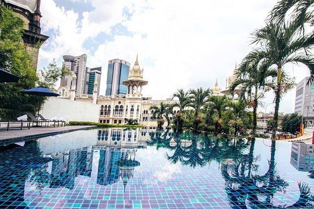 Majestic-Hotel-Kuala-Lumpur-Pool