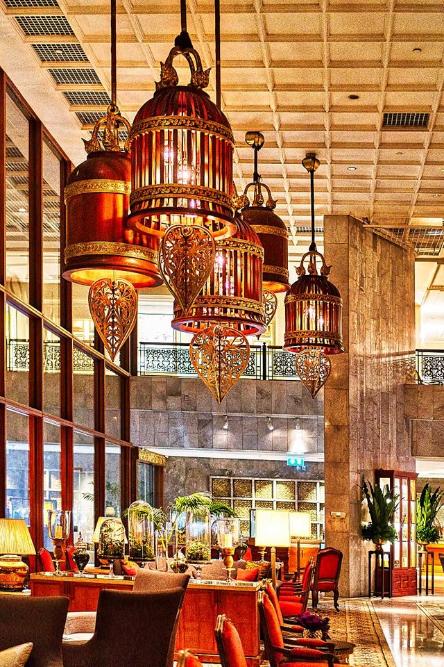 mandarin oriental bangkok hotel lobby