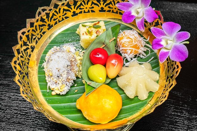 traditional Asian dessert mix in Bangkok