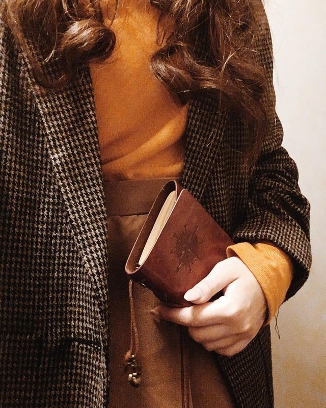 Dark academia aesthetics