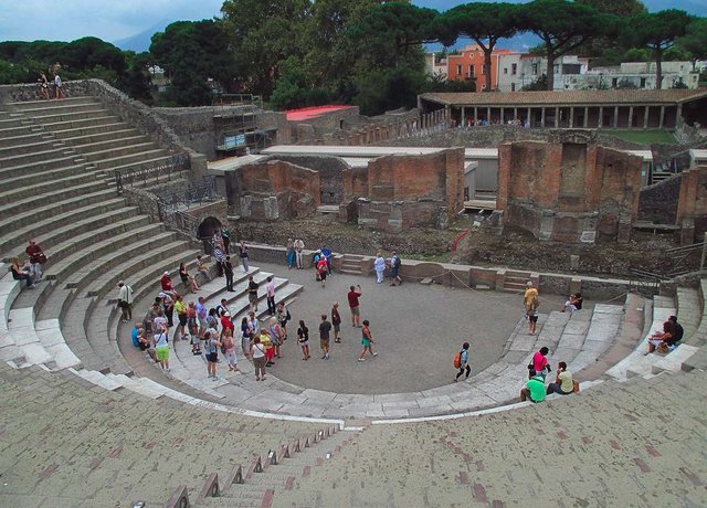 Pompeii Theather