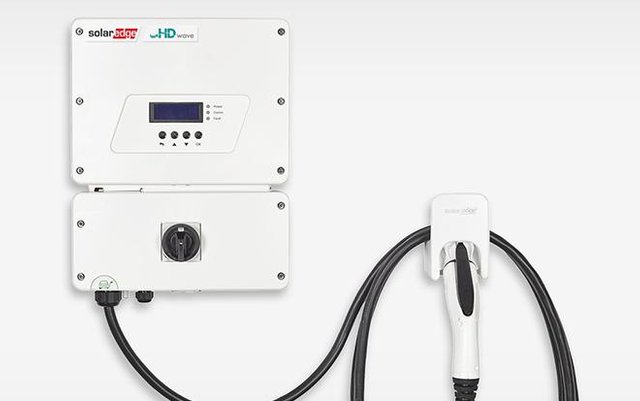  SolarEdge HD-Wave inverter with integrated EV charger offers homeowners the ability to charge electric vehicles up to six times faster than a standard Level 1 charger through an innovative solar boost mode that utilizes grid and PV charging simultaneously.