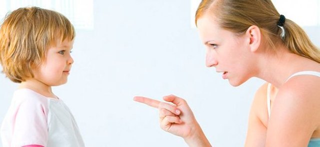 Resultado de imagen para reprendiendo alos niÃ±os