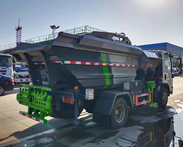 ISUZU Dumper Garbage Collection Truck Loader