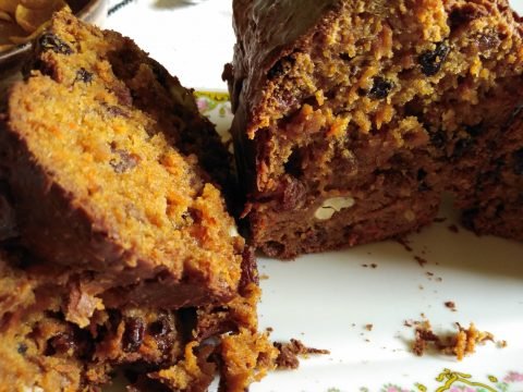 Le fabuleux carrot-cake au cassis de M - Crédit photo izart.fr