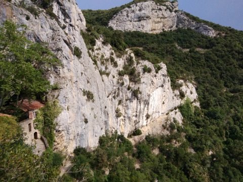 Des cantiques pour échapper à la police - Crédit photo izart.fr