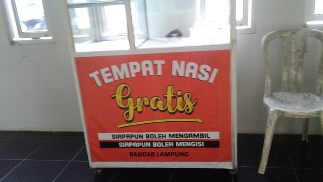 Ada Nasi Gratis di Masjid Al Falaah, Way Kandis, Bandar Lampung