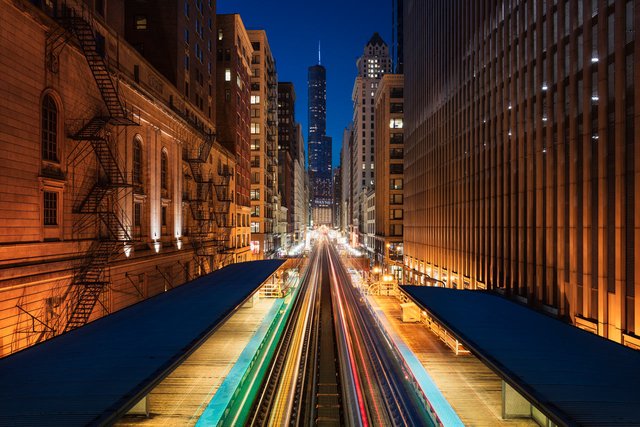 The view from Adams Wabash towards the Trump Tower