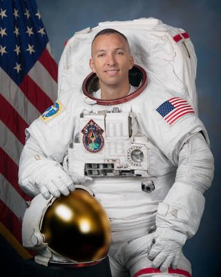 https://www.nasa.gov/astronauts/biographies/randolph-j-bresnik/biography