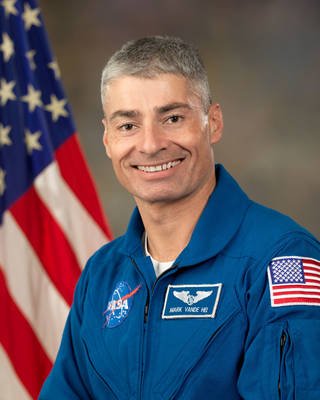 https://www.nasa.gov/astronauts/biographies/mark-t-vande-hei/biography
