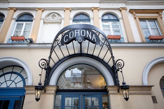 hotel-corona-opera.jpg