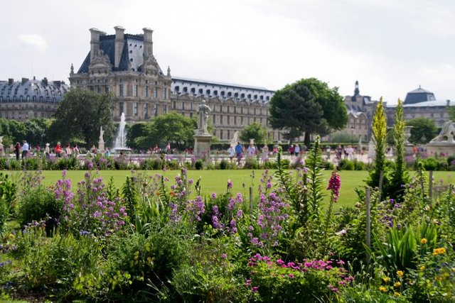 tuileries-bahcesi.jpg