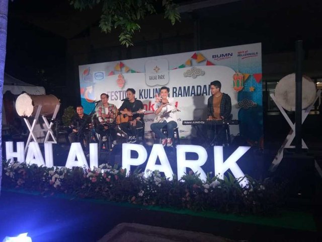 Halal Park Senayan - Stage