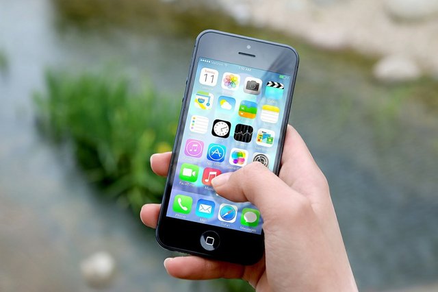 Mobile apps and holiday lettings