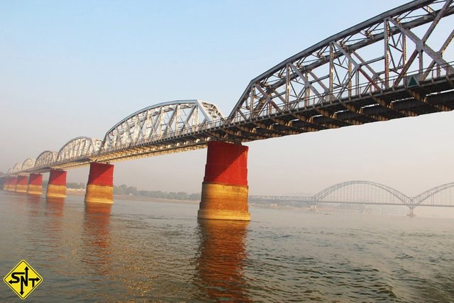  Myanmar - De Mandalay para Bagan de barco - Siga Nossa Trilha