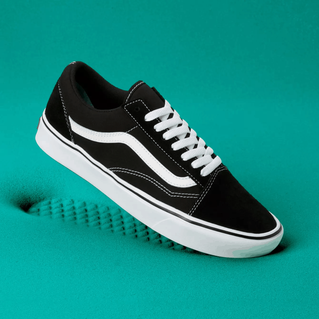 Jenis Sepatu Vans ComfyCush Old Skool