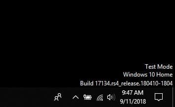 Thomas doesn't want the Windows Test mode text in the lower right corner of Windows. What can he do to get rid of it?