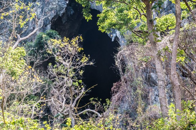 Isla Cueva Coron
