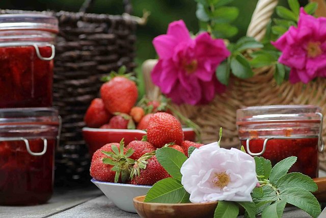Home Canning: Strawberry Rose Jam Recipe