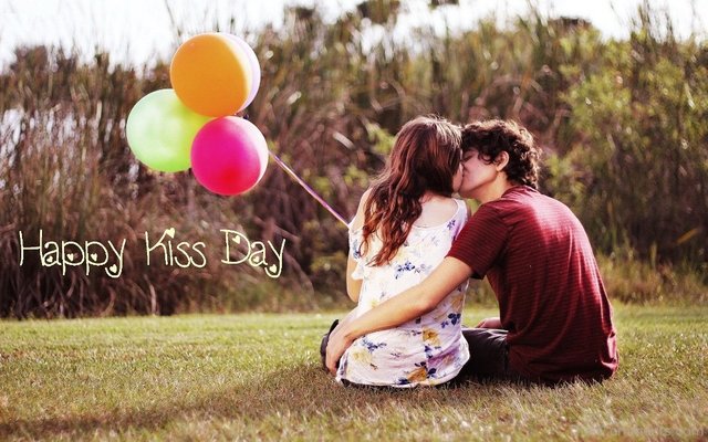 Kiss Day Couple Images