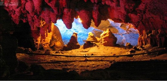 Top 10 Beautiful Caves in China