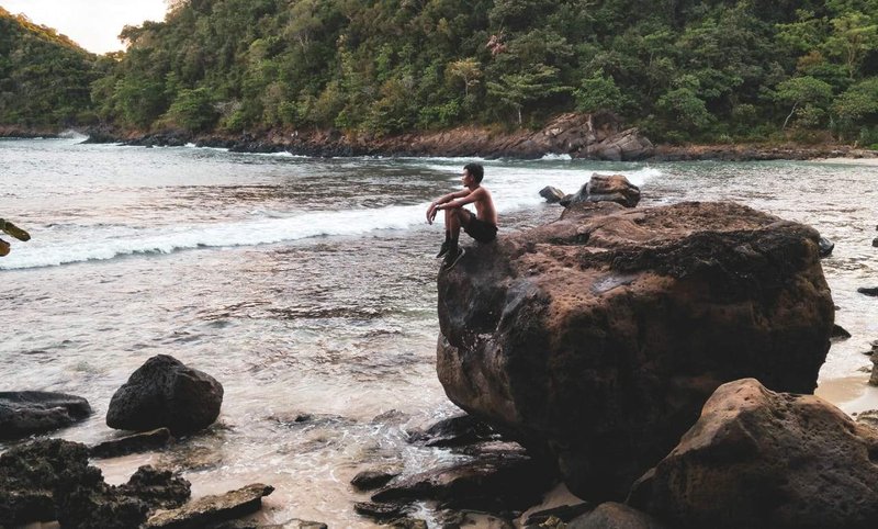 Pantai Bebatuan Jantho Aceh Dclick