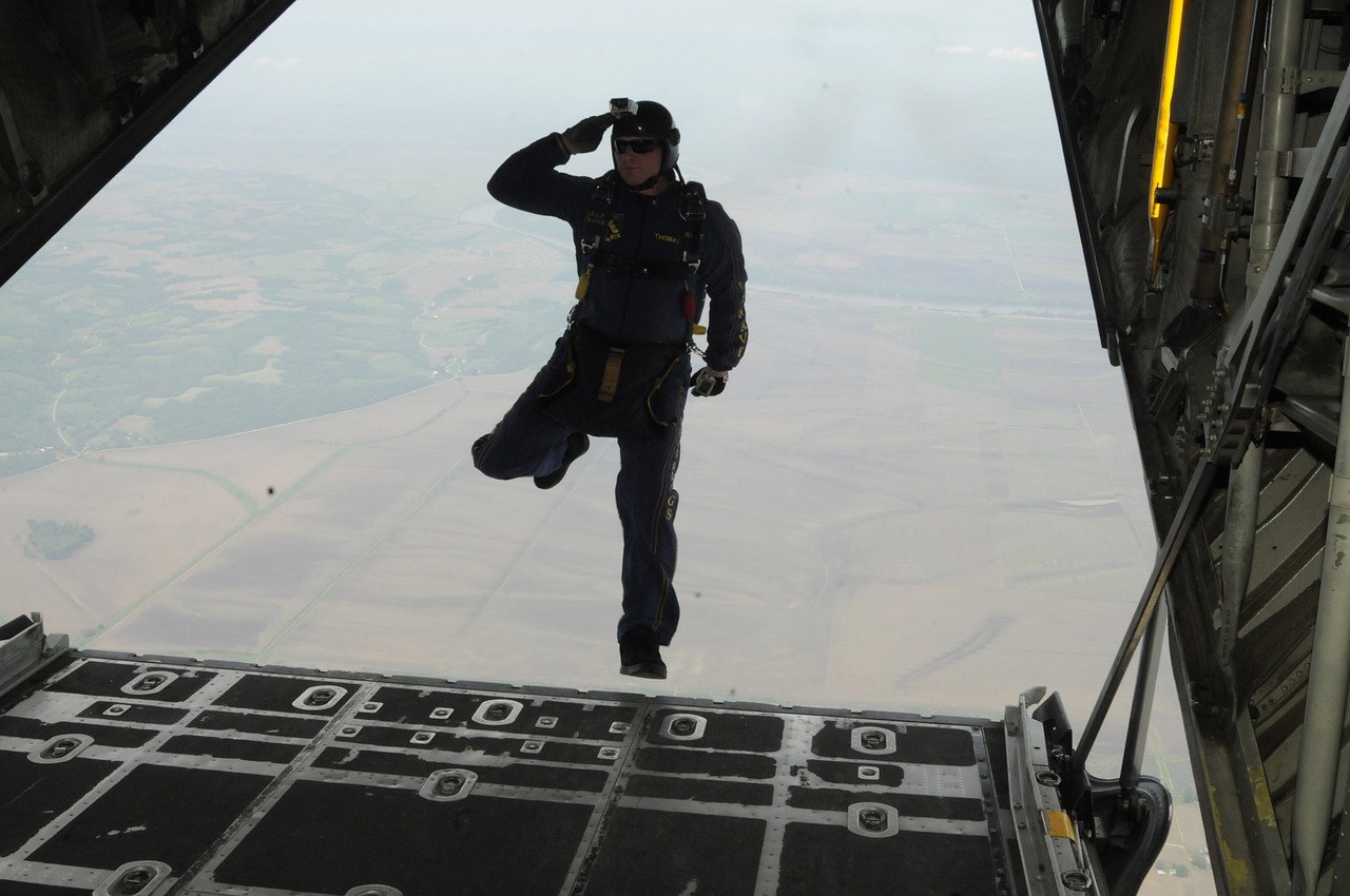 665019_M.jpg