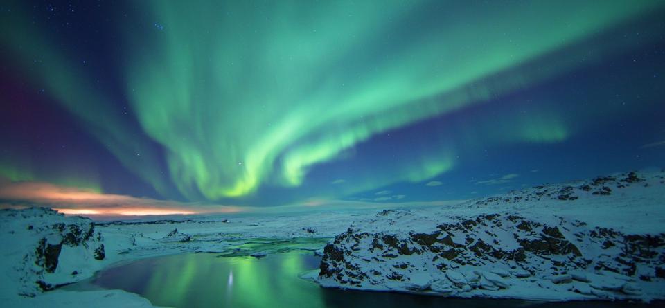 northern-lights-iceland-1200x556.jpg