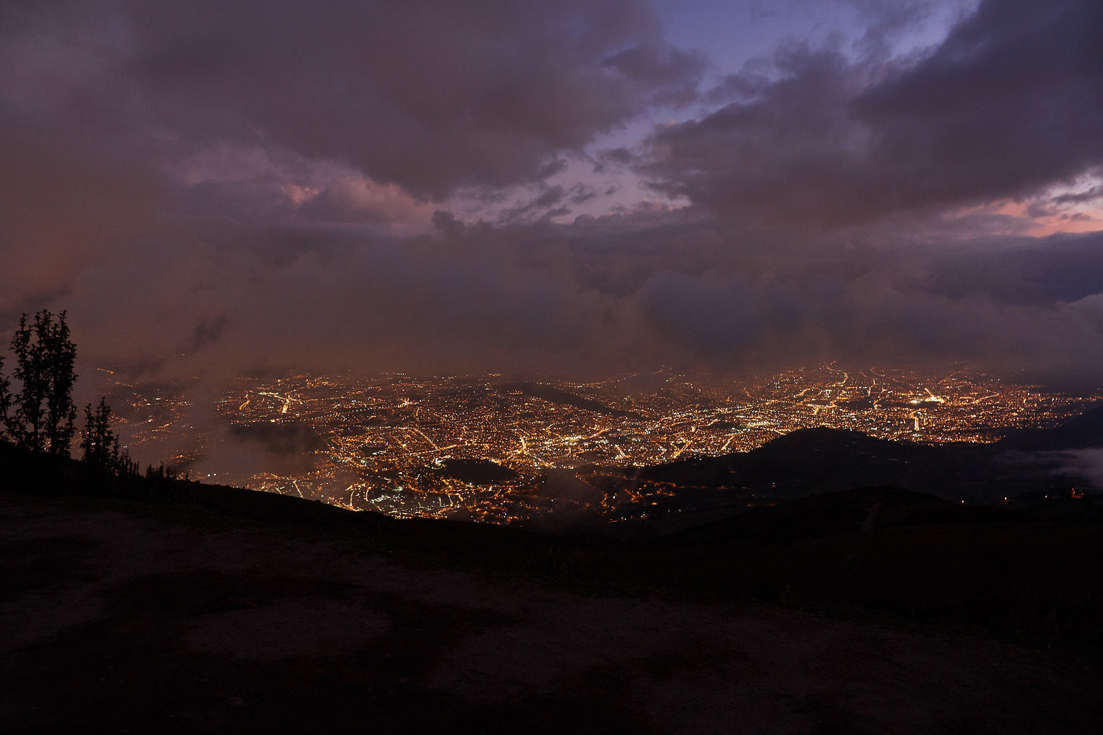 quito_night.jpg