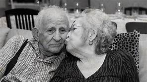 oldercouple.jpg