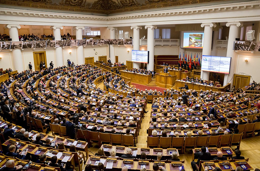 1024px-Conference_hall_Tauride_Palace.jpg