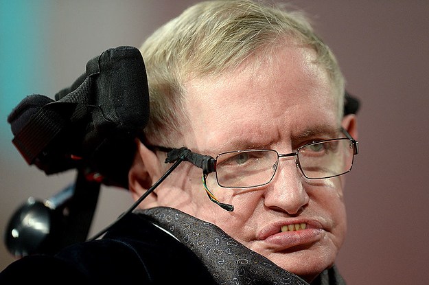 stephen-hawking-lived-for-over-50-years-with-als--2-23495-1521066091-12_dblbig.jpg