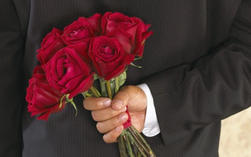 ¿Sabías que al regalar una rosa estas usando floriografía.jpg