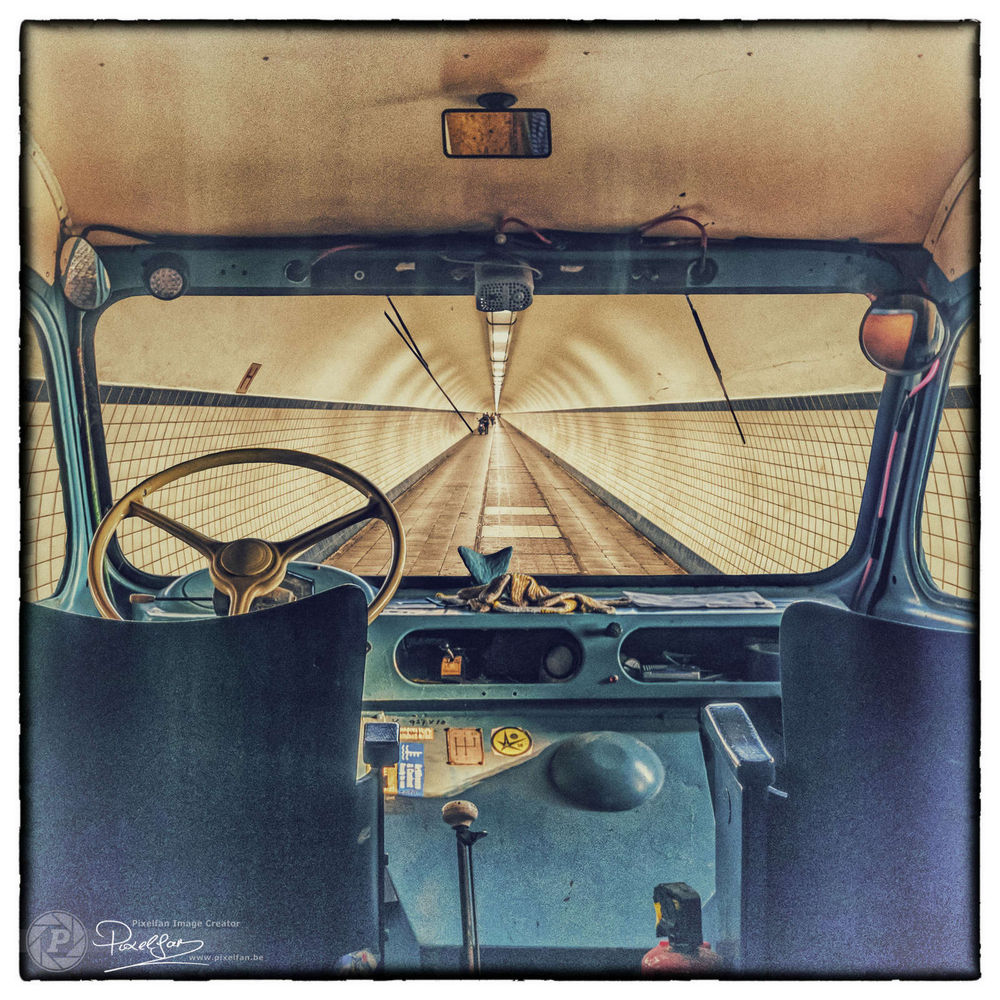 renault_van_inside_voetgangerstunnel_export.jpg