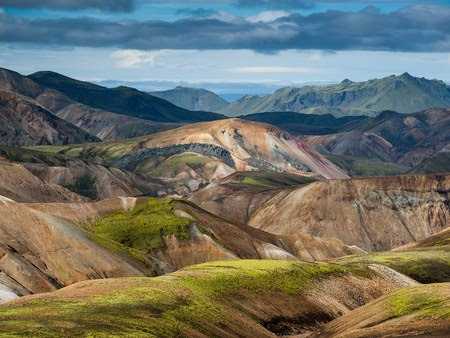 landmannalaugar-GettyImages-523096839.jpg