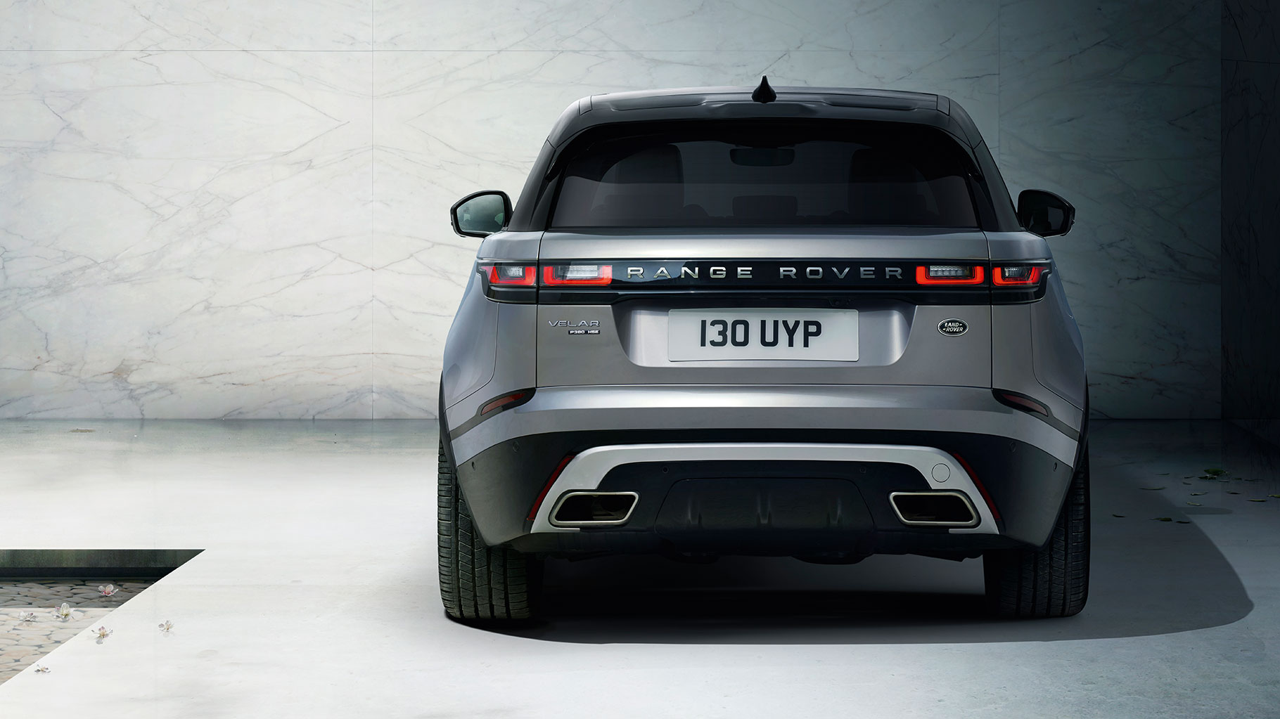 2018-Range-Rover-Velar-rear-view-back-side-uhd-4k-wallpaper.jpg