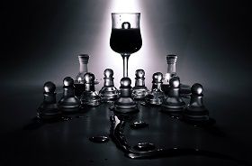 black-and-white-glass-game-1419.jpg