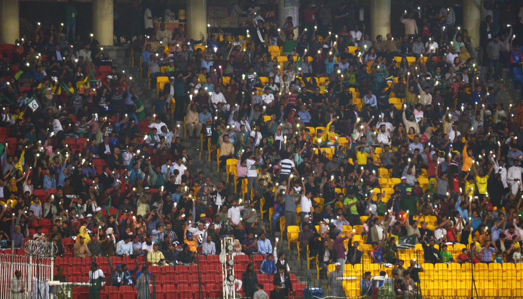 PSL Lahore Crowd.jpg