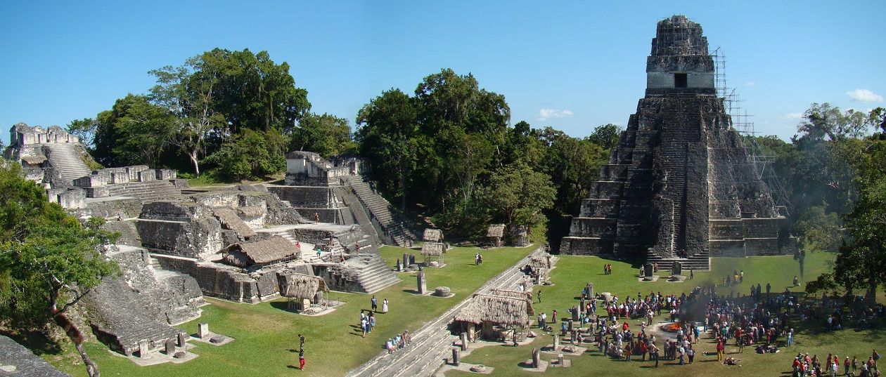 Tikal-Plaza-And-North-Acropolis.jpg