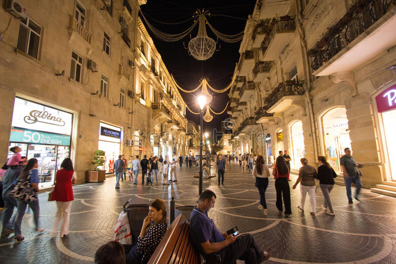 tarqovu-street-one-important-baku-city-capital-azerbaijan-its-contain-cafes-restaurants-some-shops-nightclubs-82568060.jpg