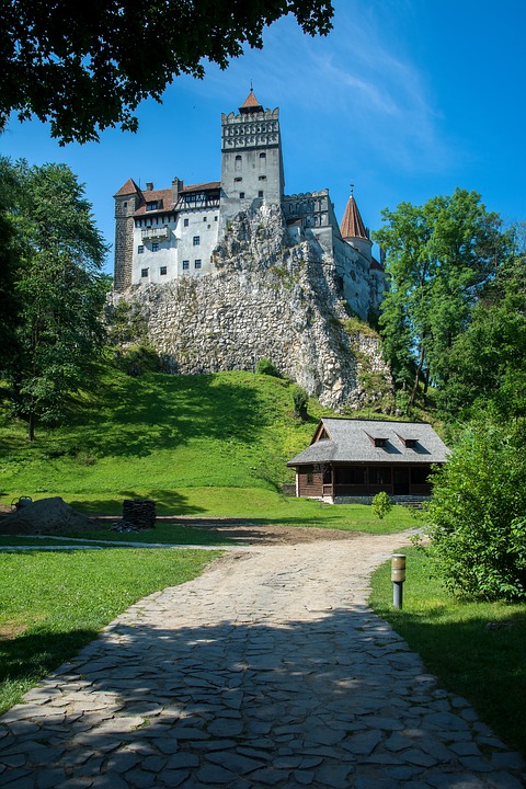 bran-castle-2534370_960_720.jpg