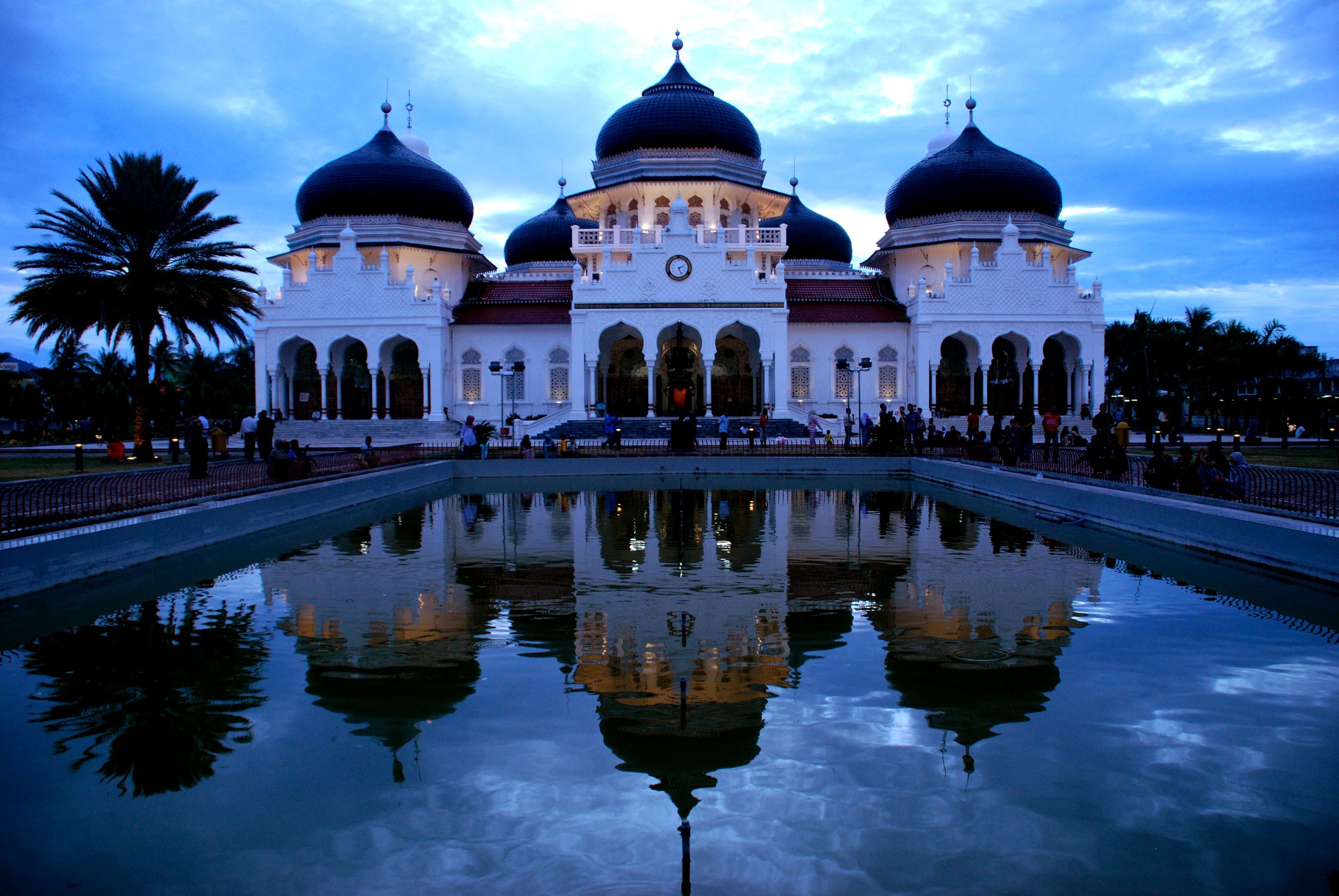 This Is The Tourist Places In Aceh Which Is Always Admired By