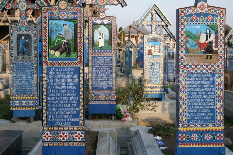 Carved-the-wooden-crosses-in-oak-at-The-Merry-Cemetery-in-Maramures.jpg