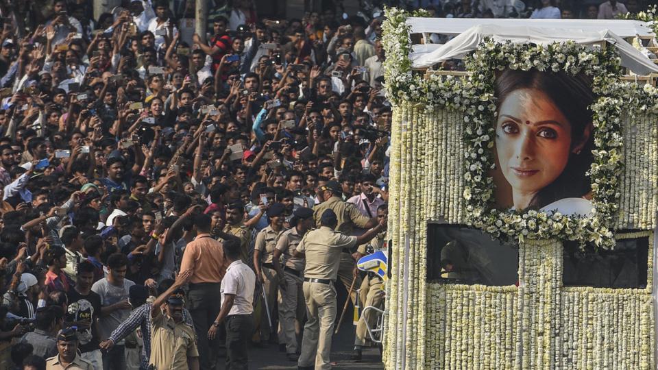 sridevi-funeral_7284c240-1d1d-11e8-98c0-31c951fae3be.jpg